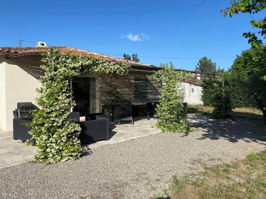 Maison de plain pied avec terrain de pétanque Villa Draguignan Exterior foto