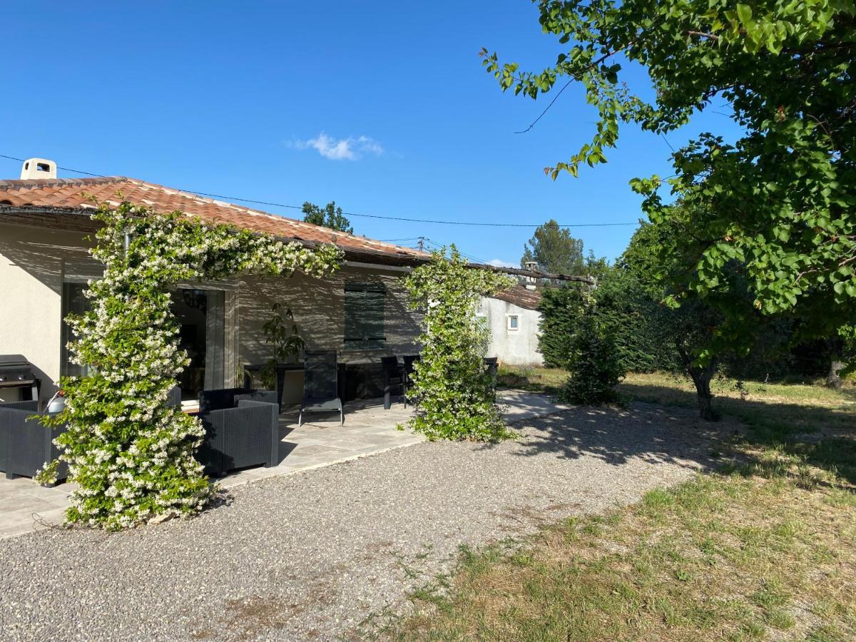 Maison de plain pied avec terrain de pétanque Villa Draguignan Exterior foto